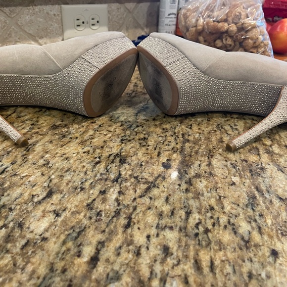 Aldo Bling cream platform heels.  Size 11 - Picture 11 of 12